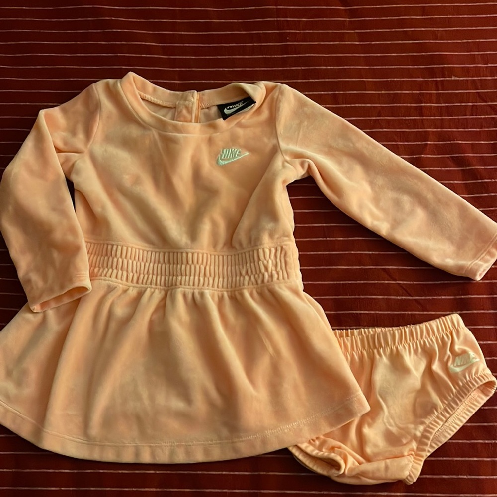 Nike baby girl velour long sleeve dress y diaper 2 piece set